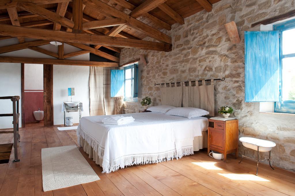Bed and Breakfast Domu Antiga à Gergei Extérieur photo